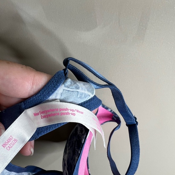 Pink Victoria’s Secret bra wear every wear push up 32c - Picture 5 of 8